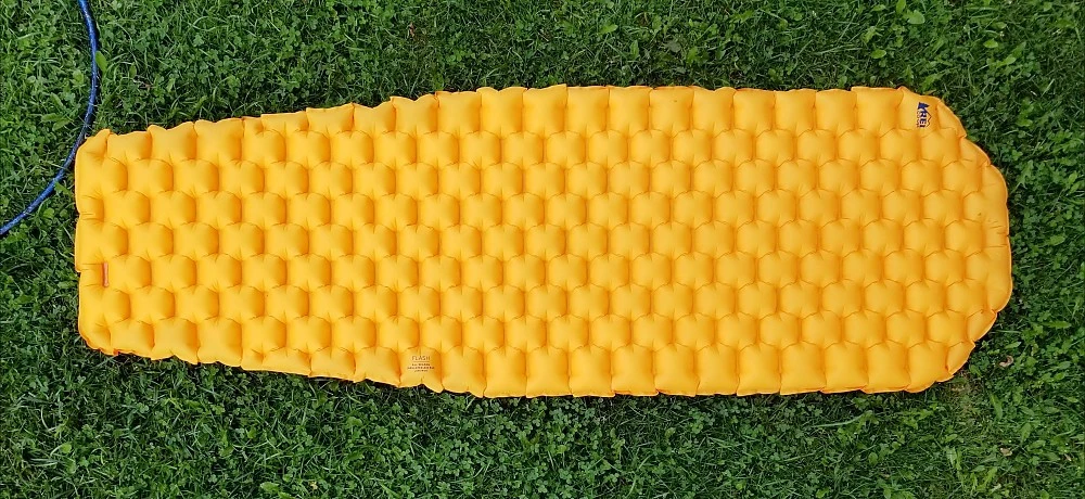 REI Flash All-Season Insulated Air Sleeping Pad - Image 16