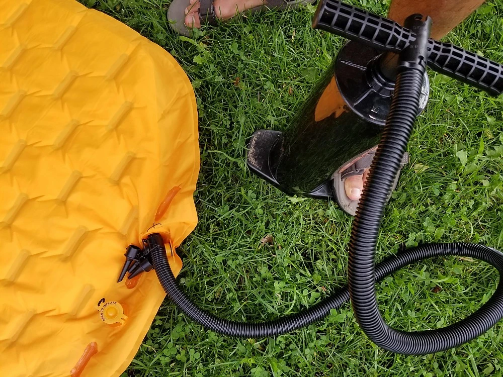 REI Flash All-Season Insulated Air Sleeping Pad - Image 9